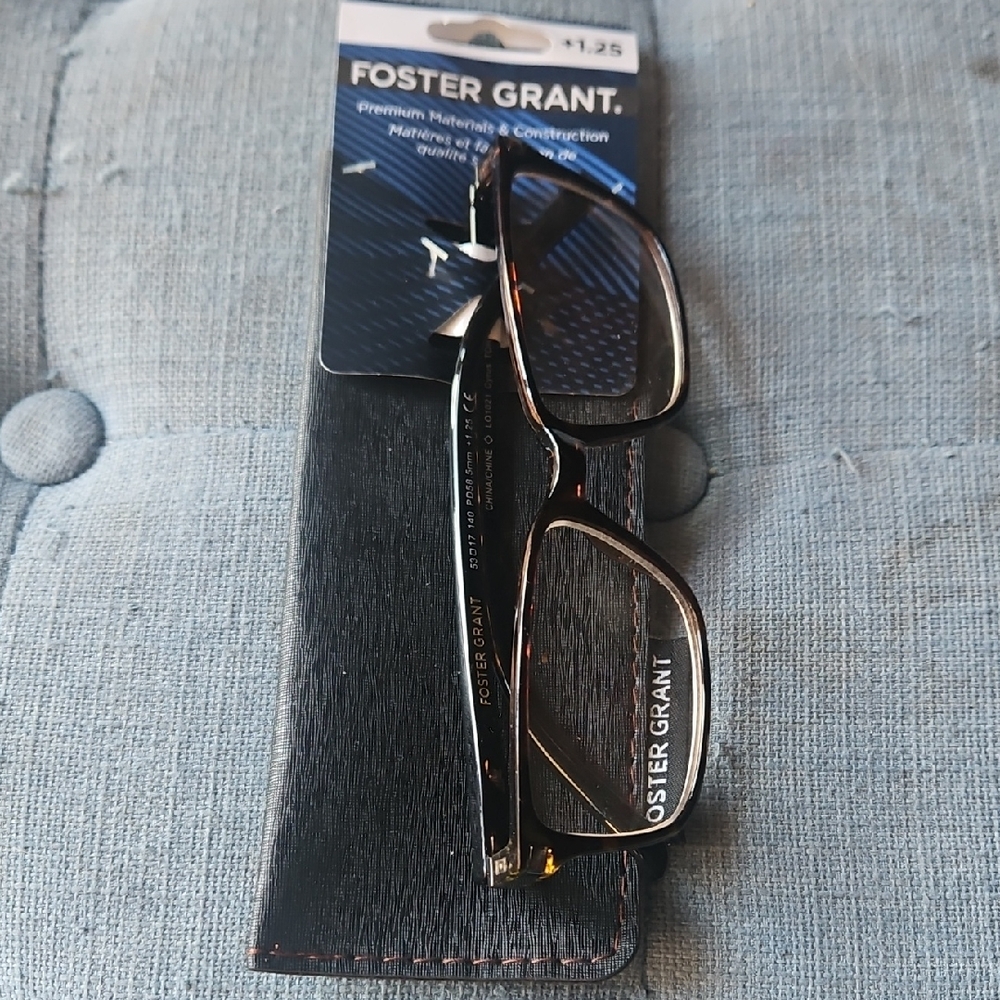 🌟3/$25🌟 Foster Grant  Reading Glasses + 1.25 With Case